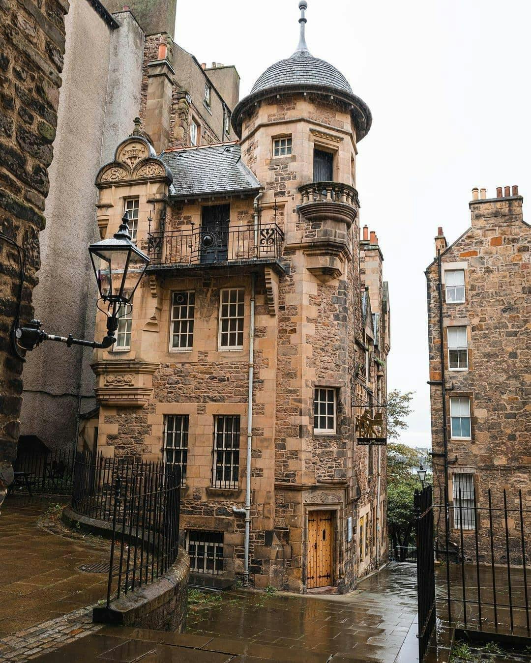 <p>The Writers’ Museum is a museum in Edinburgh that celebrates the lives and works of three of the most famous Scottish writers: Robert Burns, Walter Scott, and Robert Louis Stevenson. The museum is housed in Lady Stair’s House, a historic building dating back to 1622, located at the Lawnmarket on the Royal Mile. </p><p><br></p><p>The museum displays portraits, manuscripts, rare books, and personal objects of the writers, such as Burns’ writing desk, Scott’s chess set, and Stevenson’s riding boots. The museum also features a Makars’ Court, an outdoor space with inscriptions of quotes from Scottish writers on the paving stones. The museum is run by the City of Edinburgh Council and offers free entry.</p><p><br></p><p>The museum is open from 10:00 to 17:00 every day, except on some public holidays. The museum is a must-see for anyone interested in Scottish literature and culture. </p><p><br></p>